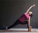 YOGA Centre De Ioga Marina premia de mar